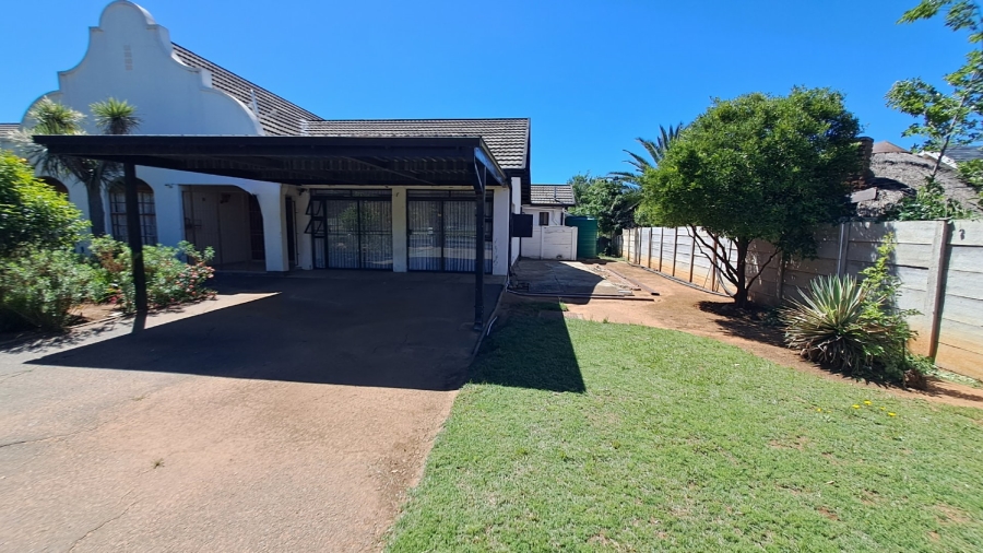10 Bedroom Property for Sale in Universitas Free State